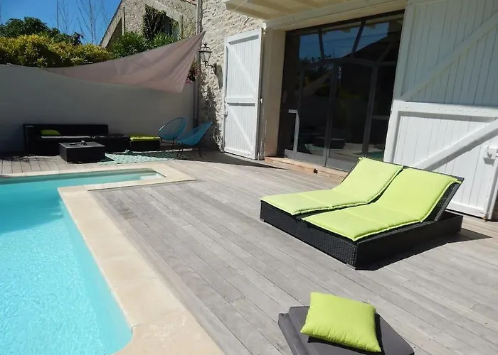 Villa Spacieuse Maison De Village Avec Piscine